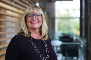headshot of Dr. Erna Snelgrove-Clarke