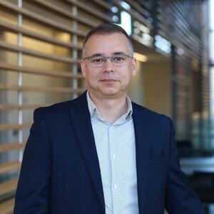 Dr. Roger Pilon